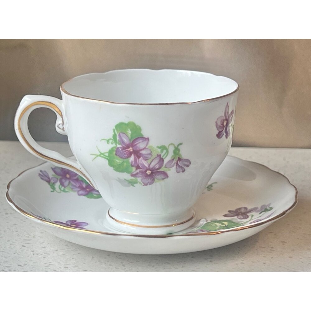 Tuscan Bone China England Teacup & Saucer Set With Violet Floral Design Gold Tri - Picture 4 of 13
